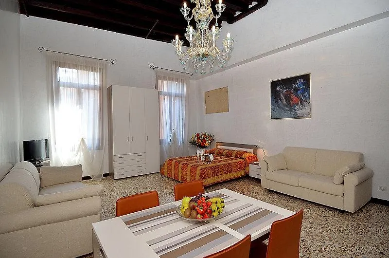 Ca Sant'Angelo Apartment Venice
